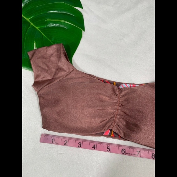 NWT Maaji Shimmering Cognac Cumbia Bikini Top in Coper Pink [SZ Small‎ ] - Picture 4 of 8